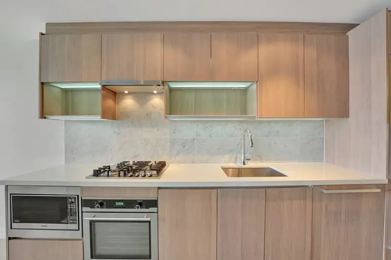4011 13696 100 AVENUE - photo 3 of 37