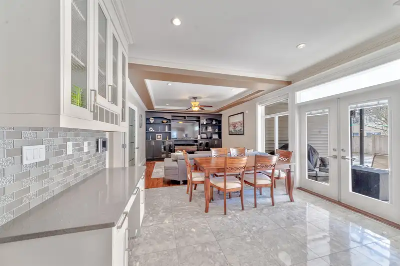 12956 106A AVENUE - photo 3 of 37
