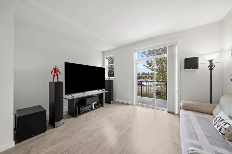 57 8355 164 STREET - photo 3 of 20