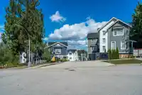 19 9762 182A STREET - thumbnail 2