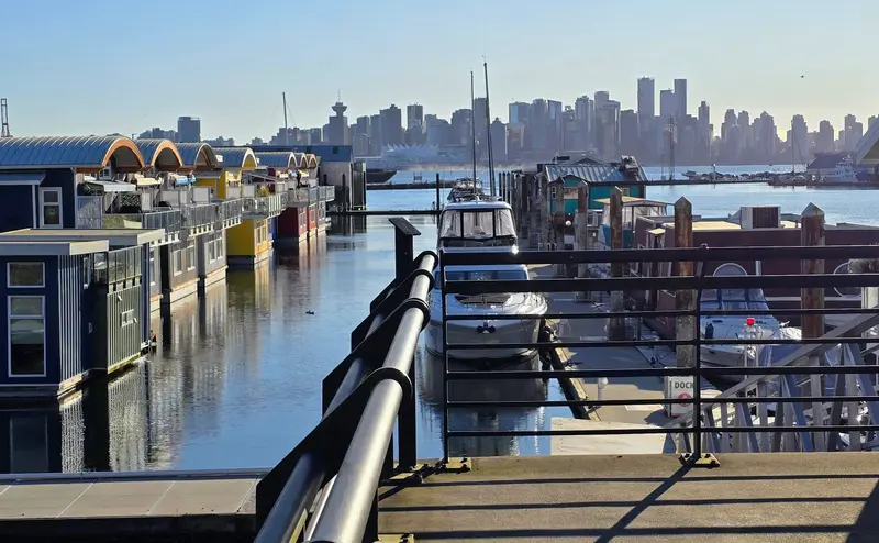 JNW33 415 W ESPLANADE - photo 1 of 24