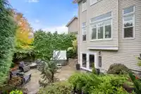 6087 163A STREET - thumbnail 35