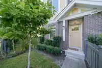 66 9718 161A STREET - thumbnail 5