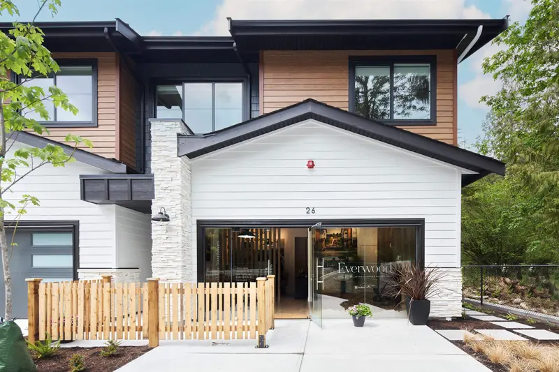 29 23697 FERN CRESCENT - photo 1 of 16