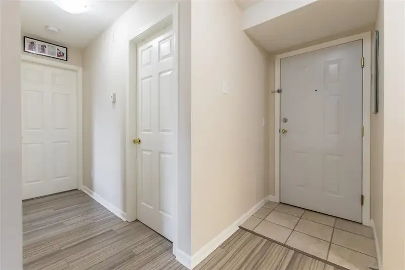 308 13780 76 AVENUE - photo 2 of 9