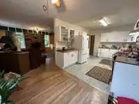 7048 140A STREET - thumbnail 8