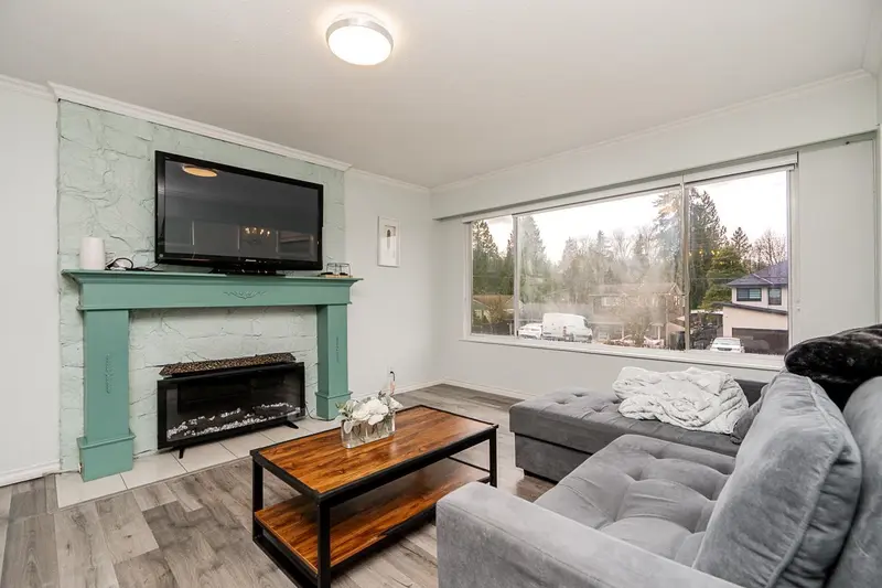 11310 LOUGHREN DRIVE - photo 4 of 25