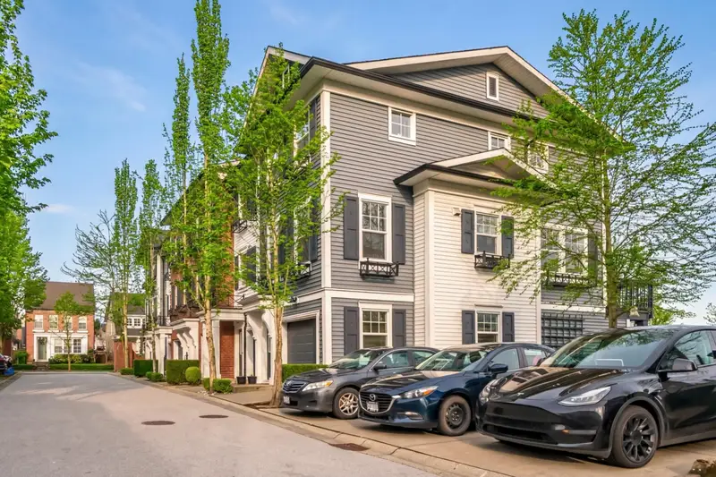 35 7348 192A STREET - photo 1 of 25