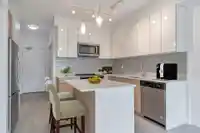 204 19567 64 AVENUE - thumbnail 3