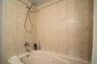 8640 148A STREET - thumbnail 24