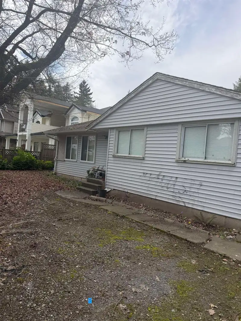 10269 132 STREET - photo 1 of 5