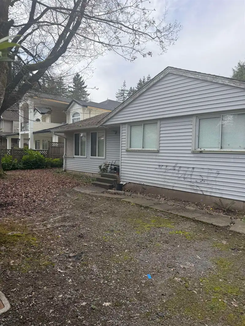 10269 132 STREET - photo 4 of 5