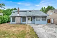 6497 131A STREET - thumbnail 2