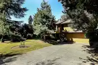9469 148A STREET - thumbnail 1
