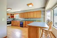 9469 148A STREET - thumbnail 13