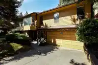 9469 148A STREET - thumbnail 36