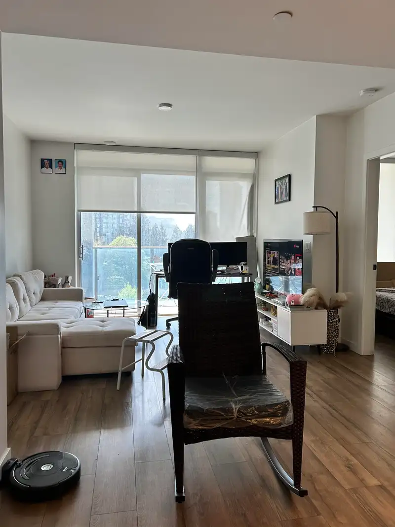 809 10448 UNIVERSITY DRIVE - photo 4 of 13