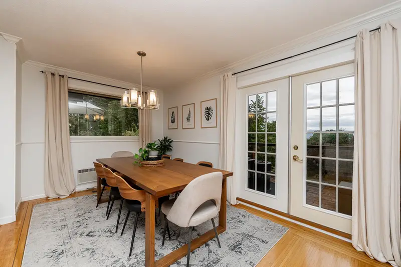 2988 FLEET STREET - photo 1 of 25