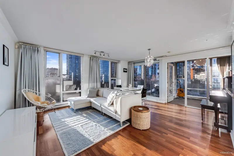 606 455 BEACH CRESCENT - photo 4 of 25