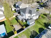 6909 182B STREET - thumbnail 37