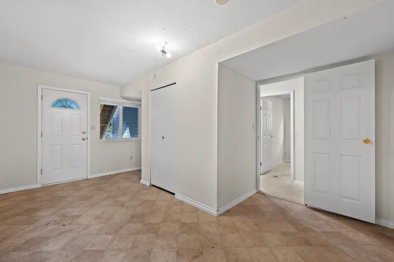 4125 LYNN VALLEY ROAD - photo 2 of 25