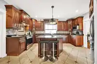 6358 167B STREET - thumbnail 16