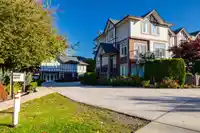 42 7090 180 STREET - thumbnail 32