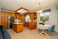 6348 186A STREET - thumbnail 10