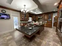 8481 171 STREET - thumbnail 11