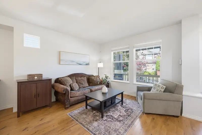 6725 184A STREET - photo 3 of 40