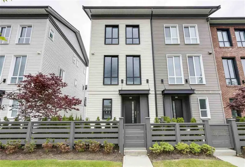 11 15938 27 AVENUE - photo 1 of 1