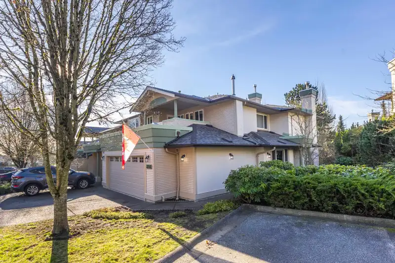 306 13888 70 AVENUE - photo 2 of 40
