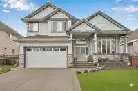 7869 147A STREET - thumbnail 4