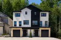 7791 146 STREET - thumbnail 2