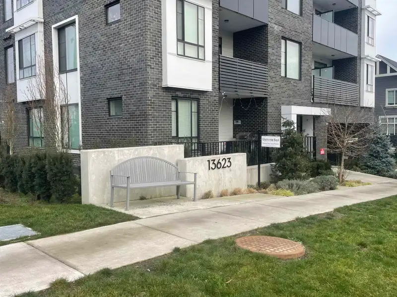 107 13623 81A AVENUE - photo 2 of 35