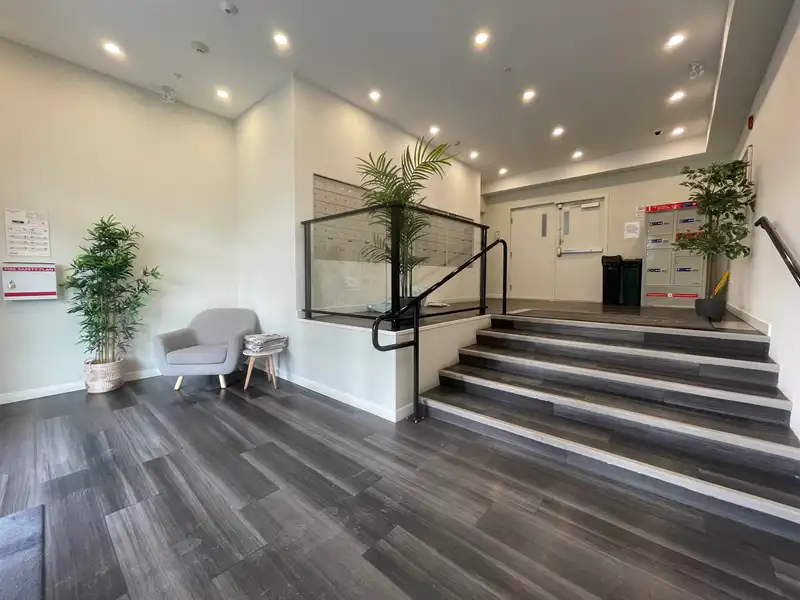 107 13623 81A AVENUE - photo 4 of 35