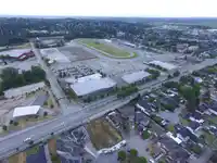 6210 175B STREET - thumbnail 5
