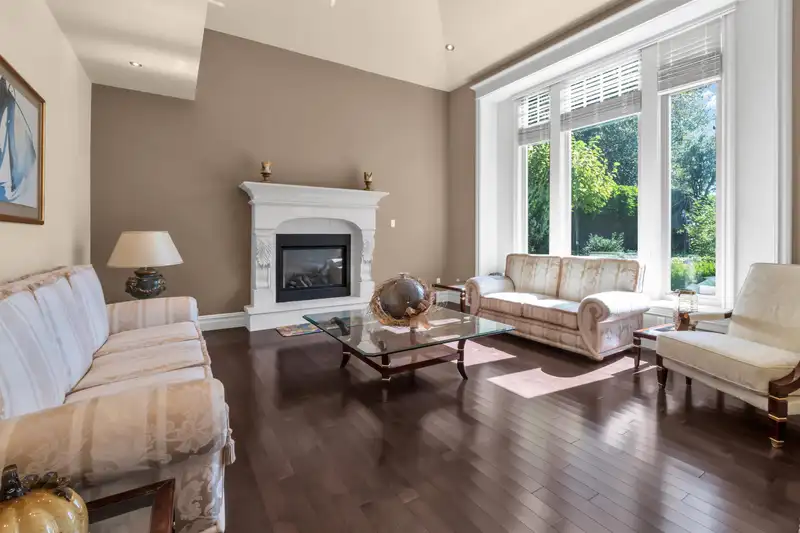 11298 164 STREET - photo 4 of 40