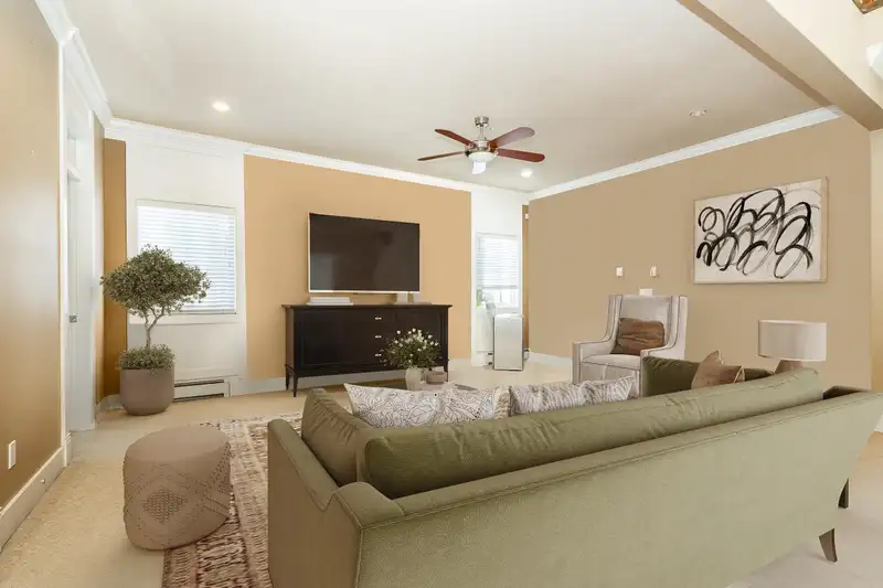 10365 174 STREET - photo 4 of 38
