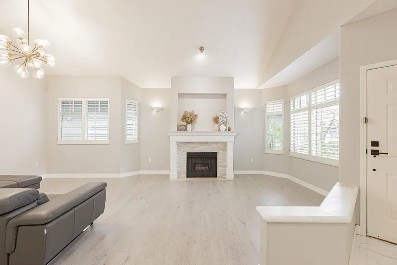 15 6000 BARNARD DRIVE - photo 2 of 25