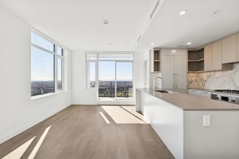 2901 6468 WILLINGDON AVENUE - photo 1 of 21