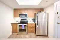 705 10523 UNIVERSITY DRIVE - thumbnail 4