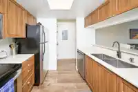 705 10523 UNIVERSITY DRIVE - thumbnail 5