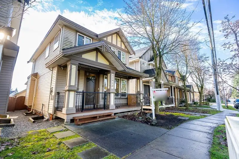 12920 60 AVENUE - photo 2 of 34
