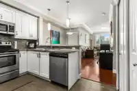 205 13897 FRASER HIGHWAY - thumbnail 2