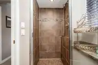 18320 59A AVENUE - thumbnail 33