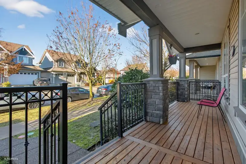 7032 195A STREET - photo 3 of 40