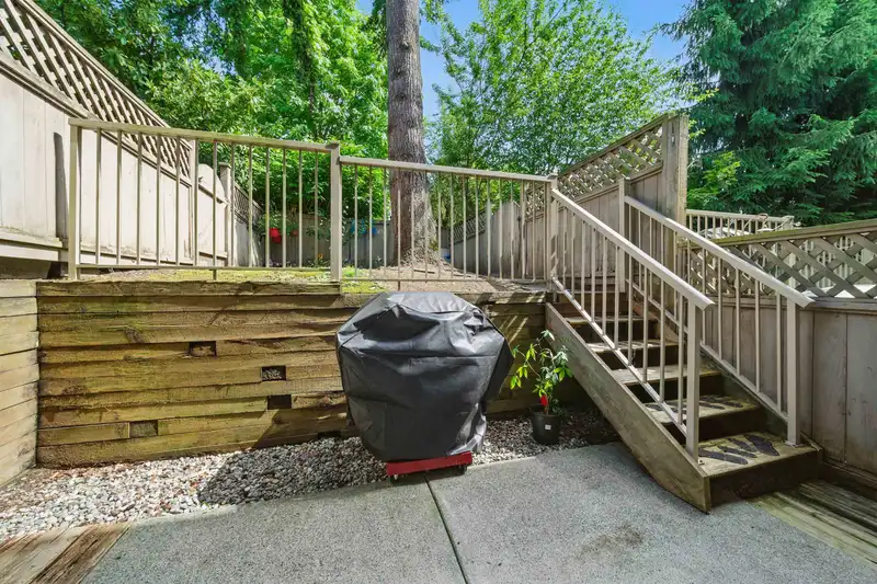 11 6238 192 STREET - photo 4 of 34