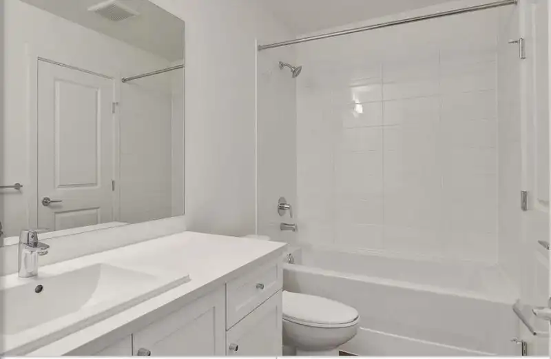 315 15858 FRASER HIGHWAY - photo 3 of 11