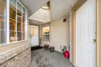 112 9781 148A STREET - thumbnail 5